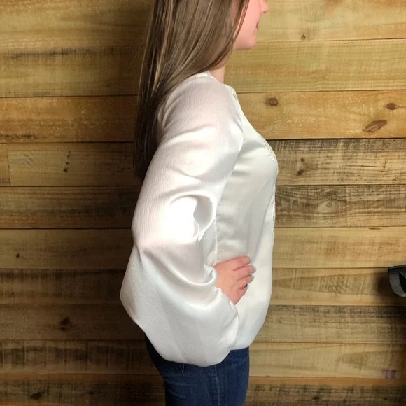 BCBG Maxazria, tie waisted blouse - Picture 4 of 11